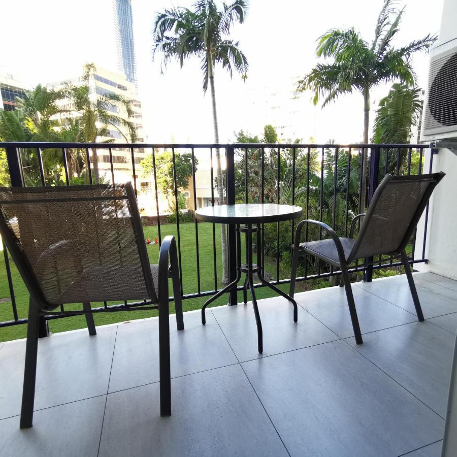 Condor Apartments By Gold Coast Premium Exterior foto